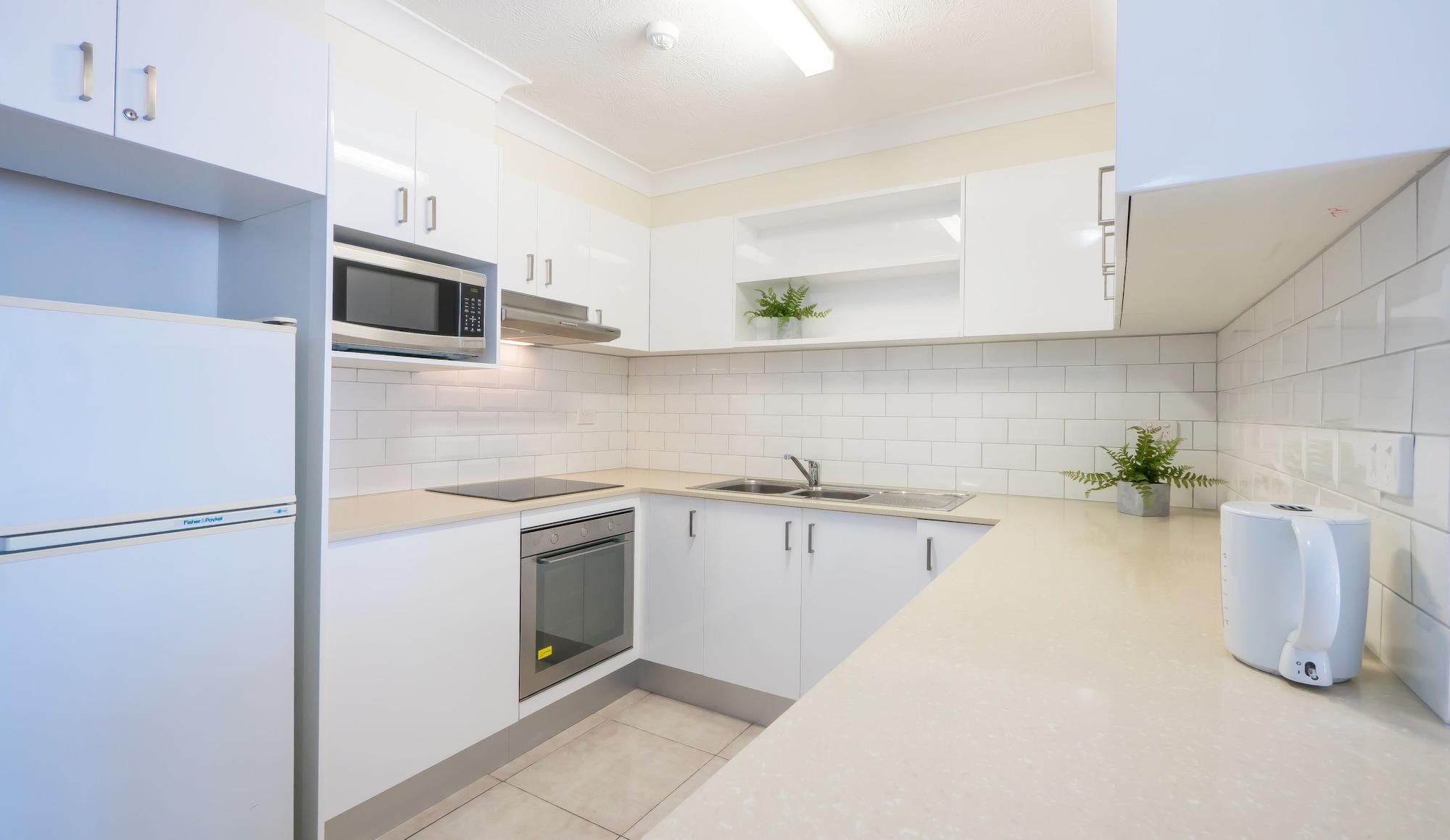 Aristocrat Apartments Gold Coast Extérieur photo