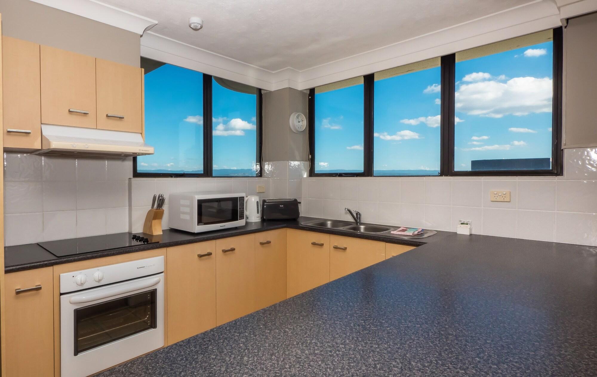 Aristocrat Apartments Gold Coast Extérieur photo