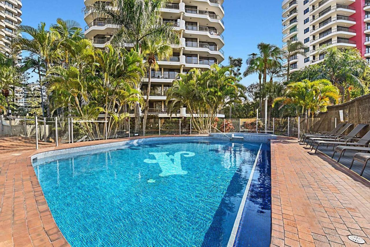 Aristocrat Apartments Gold Coast Extérieur photo