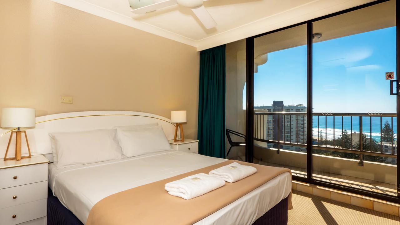 Aristocrat Apartments Gold Coast Extérieur photo