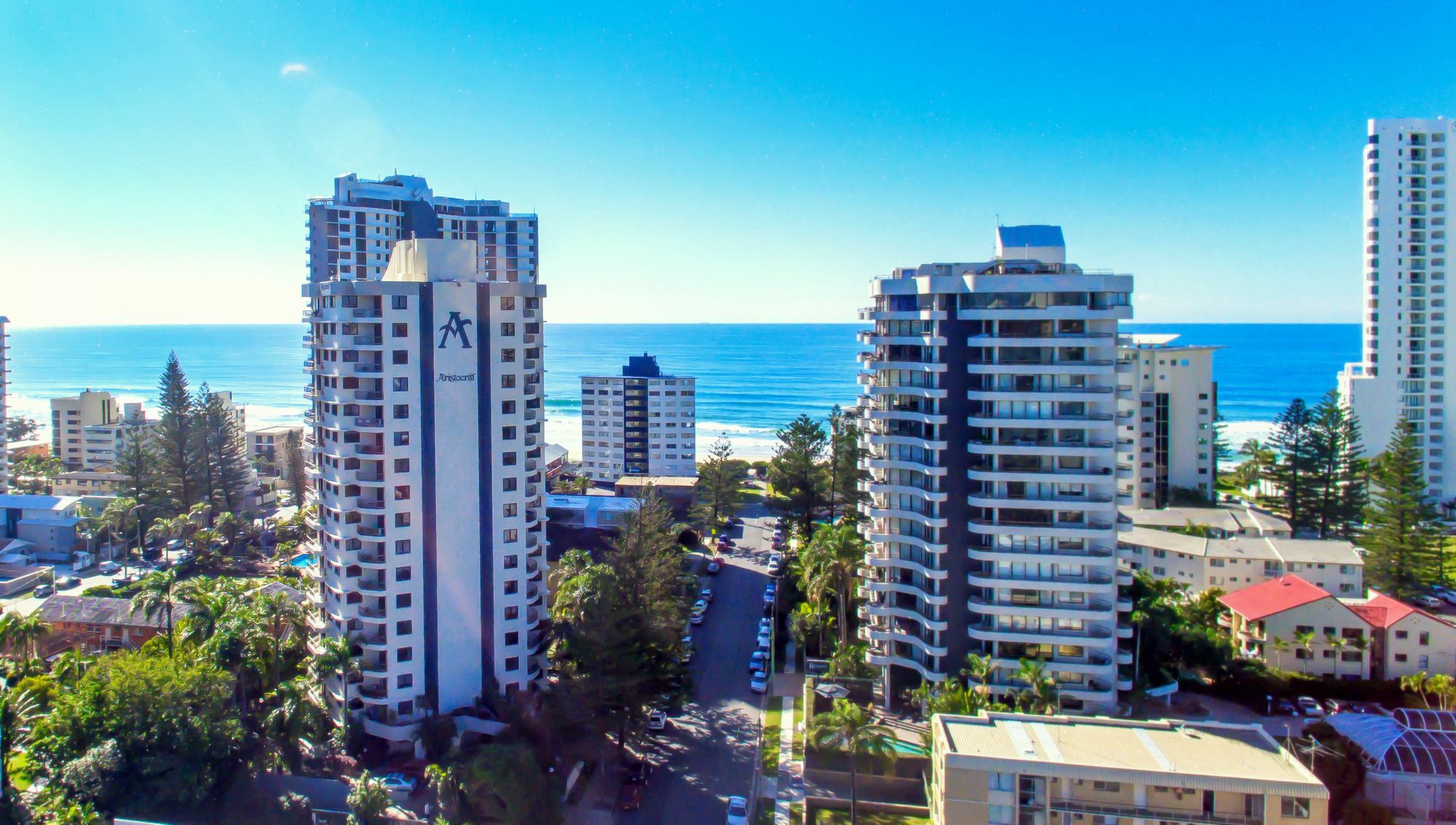 Aristocrat Apartments Gold Coast Extérieur photo