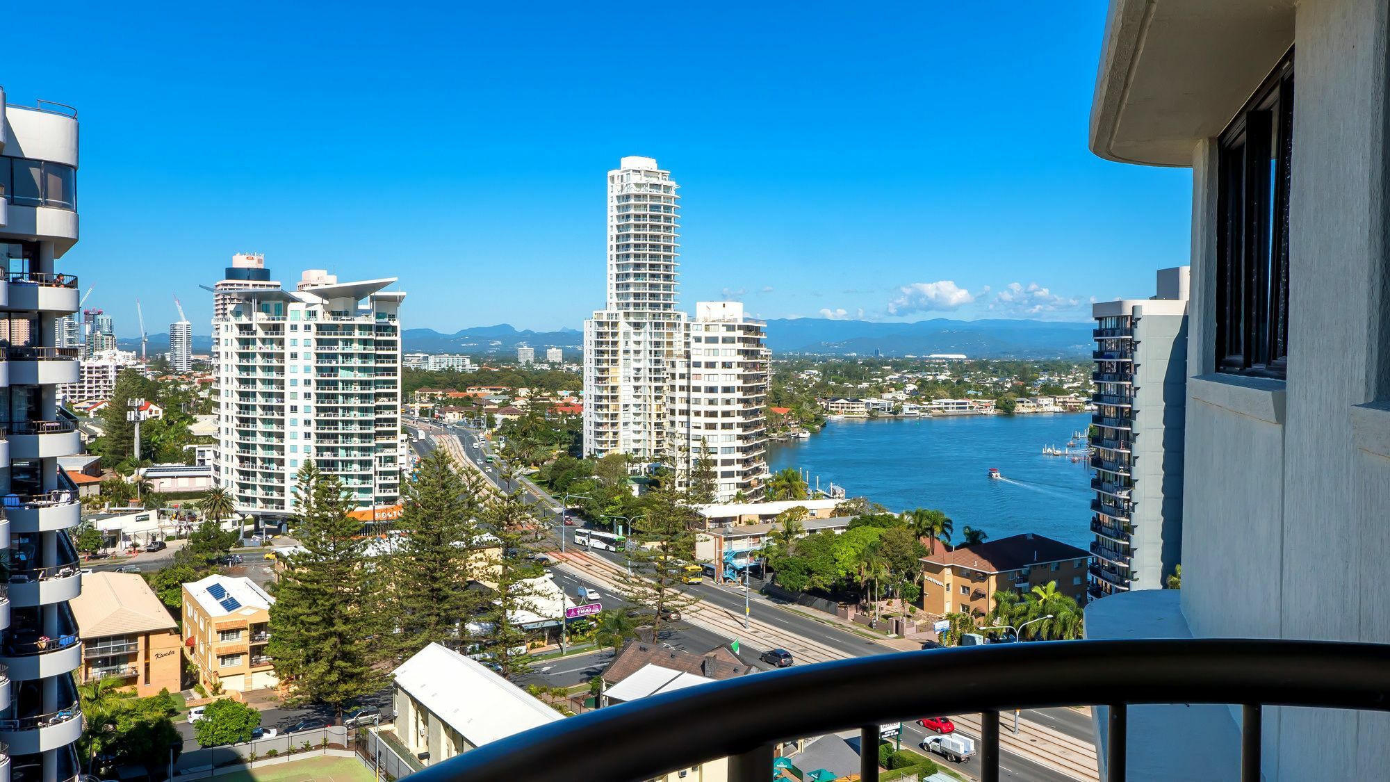 Aristocrat Apartments Gold Coast Extérieur photo