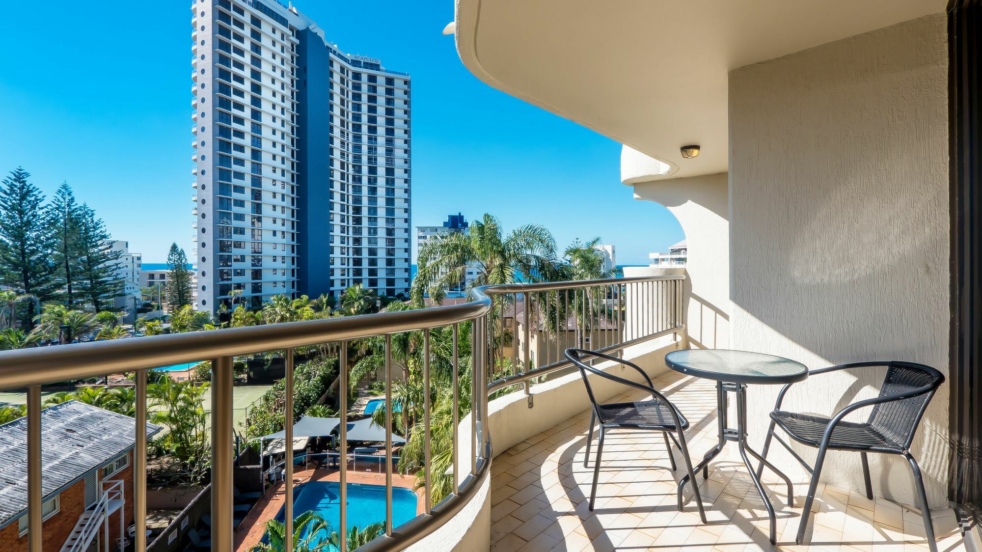 Aristocrat Apartments Gold Coast Extérieur photo