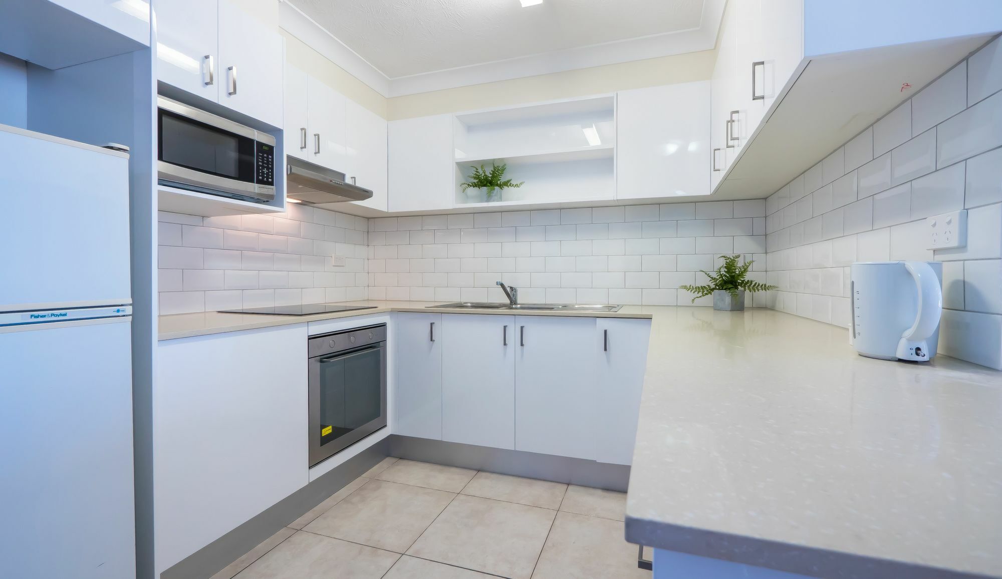 Aristocrat Apartments Gold Coast Extérieur photo
